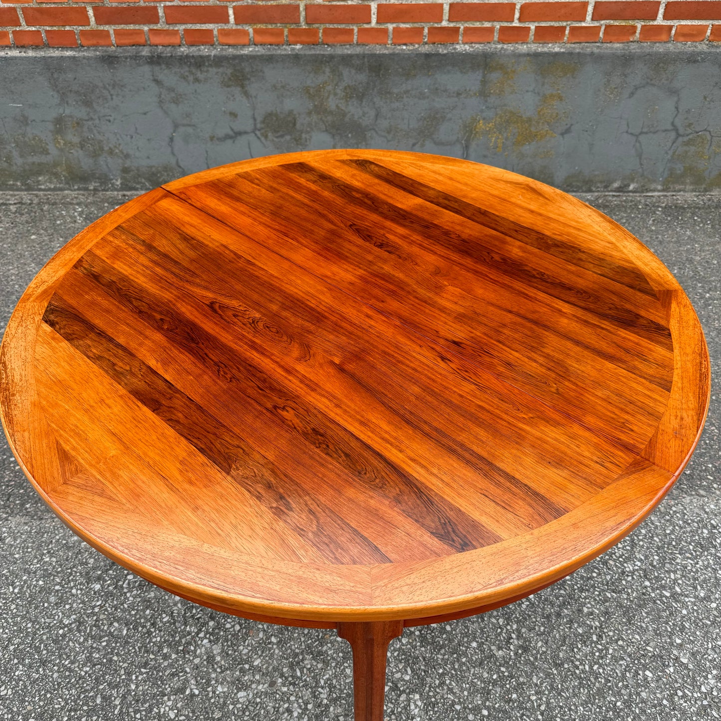 Dining table by Troeds Bjärnum