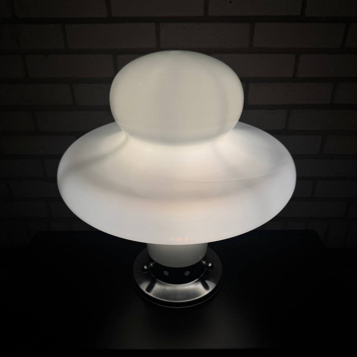 Bordslampa av Carlo Nason för Mazzega