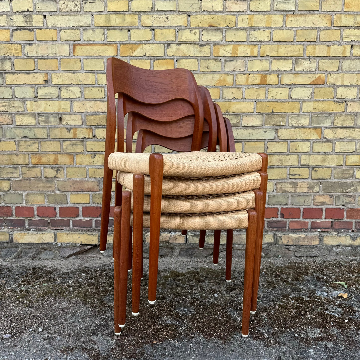 Set of 4 ”model 71” dining chairs by NO Møller