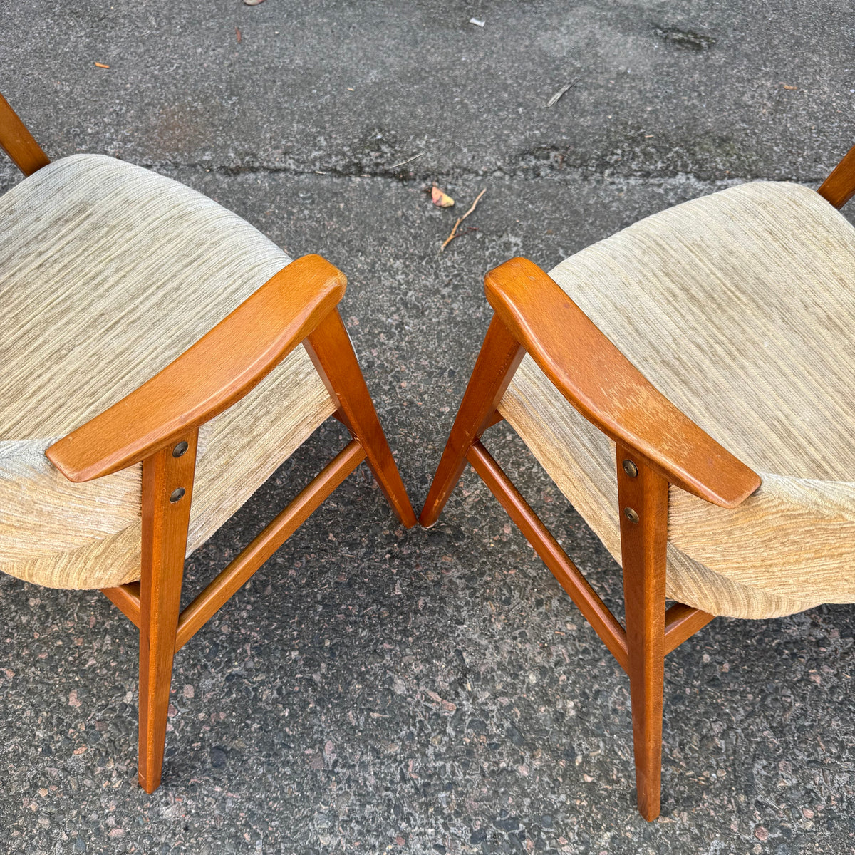 Set med 4st karmstolar