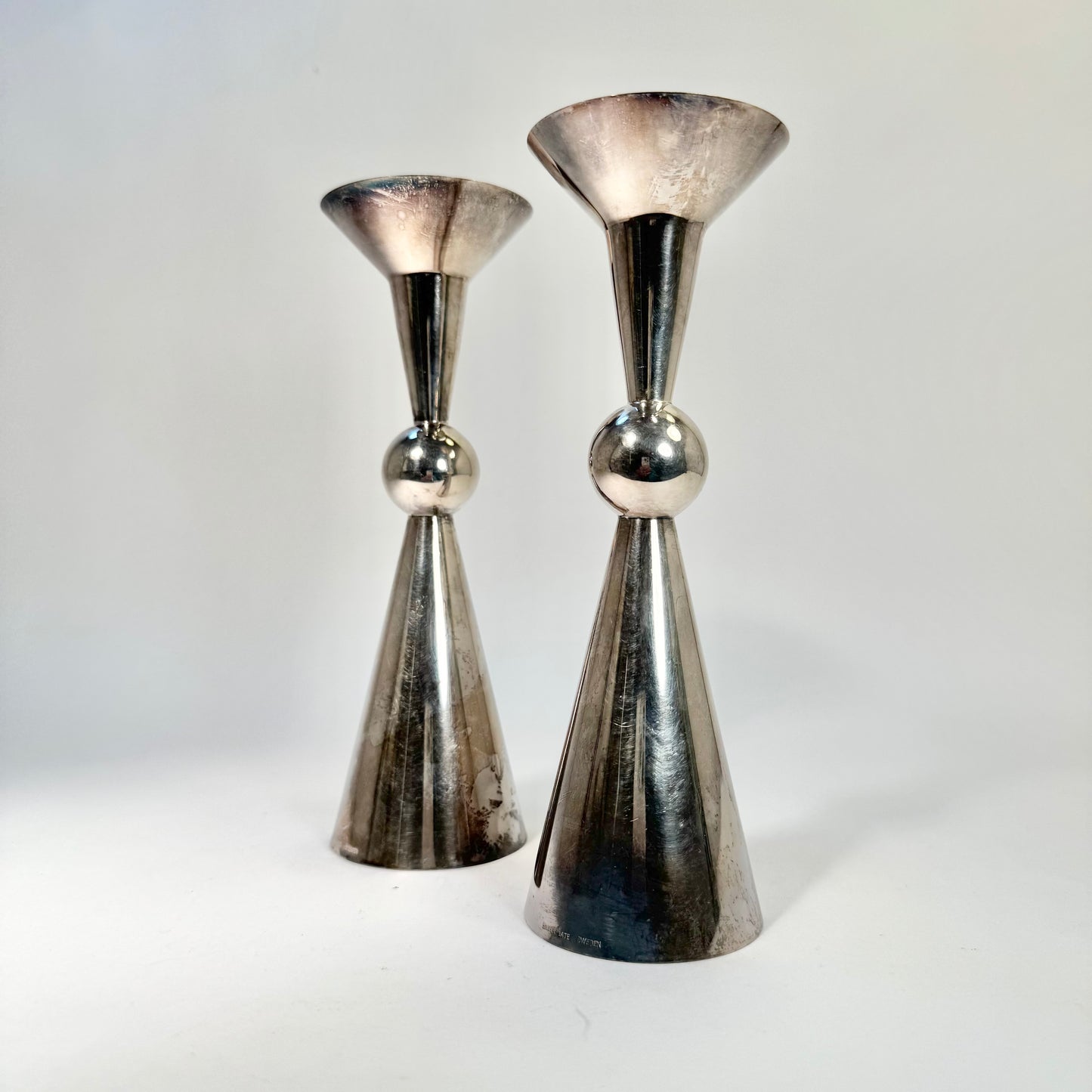 2st silverplaterade ljusstakar