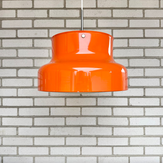 Taklampan ”bumling” av Anders Pehrson för atlejé lyktan