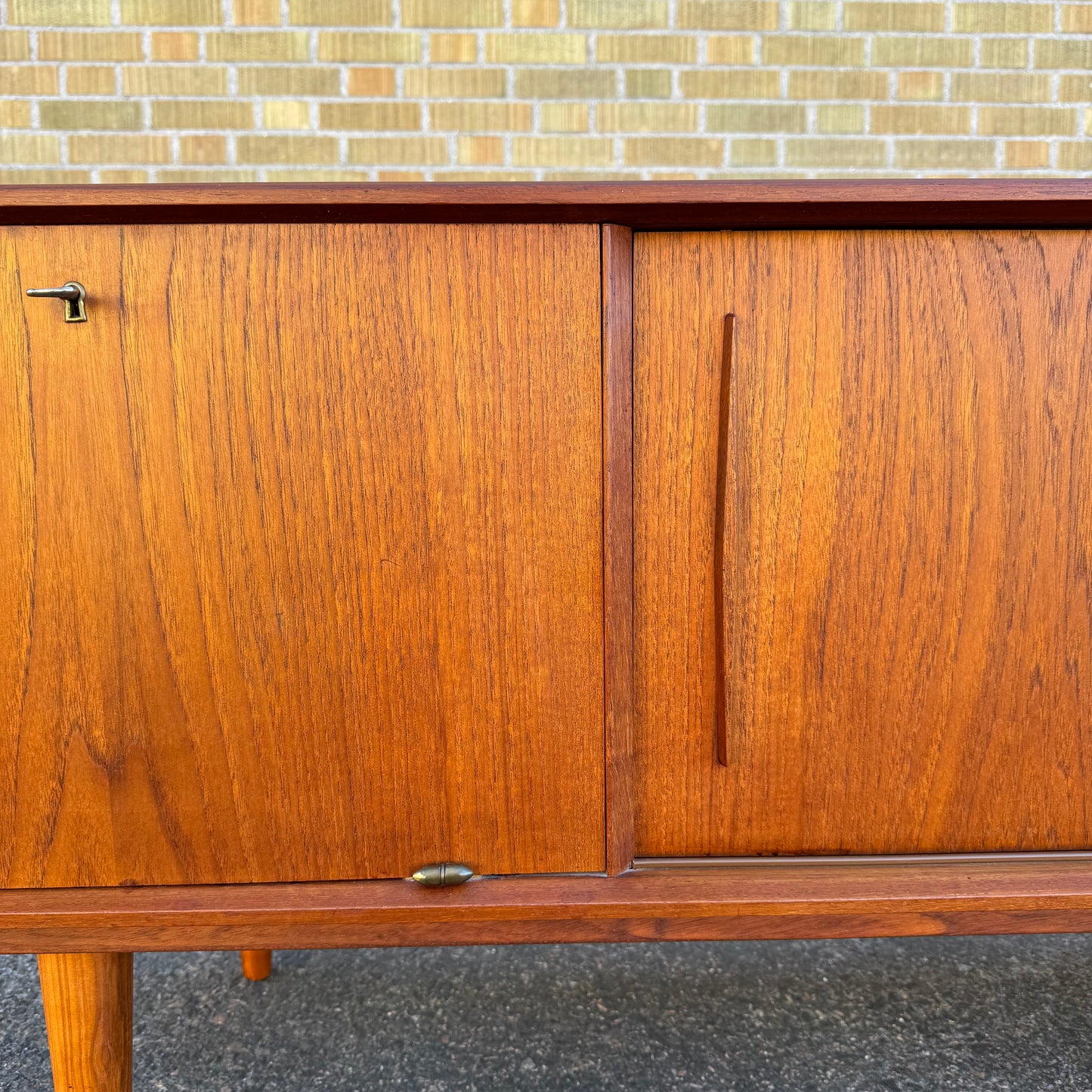Sällsynt sideboard av E.W. Bach för Sejling Skabe