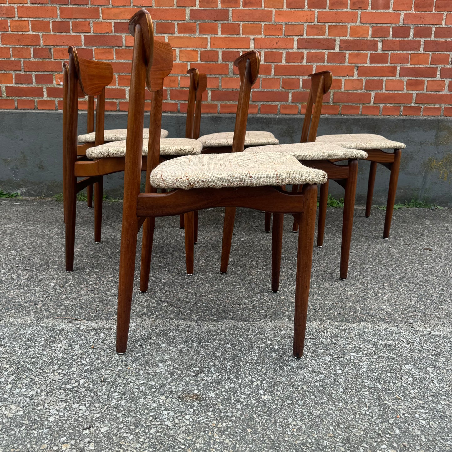 Set of 6 danish dining chairs in solid teak