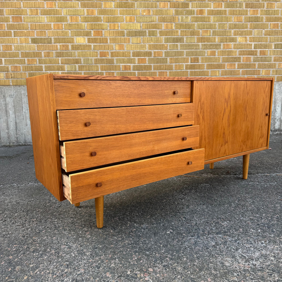 Sideboard i ek