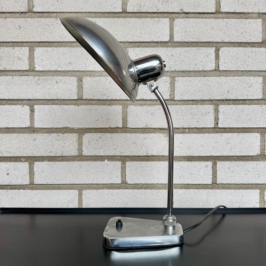 Bordslampa tillskriven Giovanni Michelucci