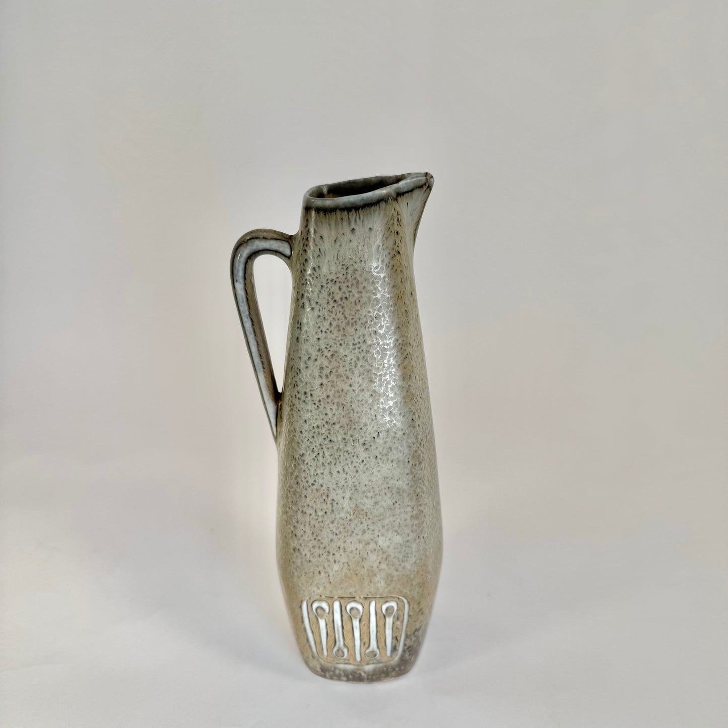 Jug in stoneware by Gunnar Nylund