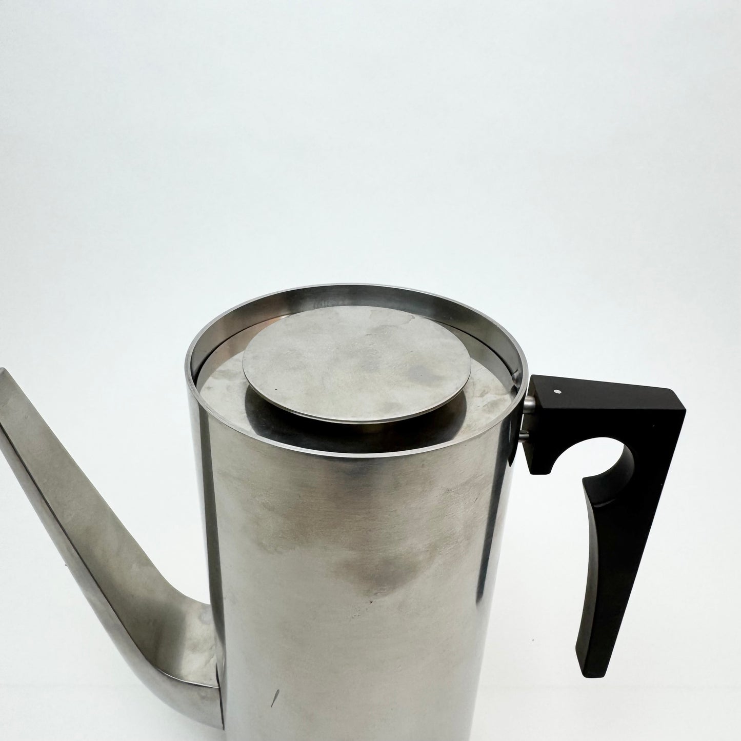 Rostfri Kanna av Arne Jacobsen för Stelton