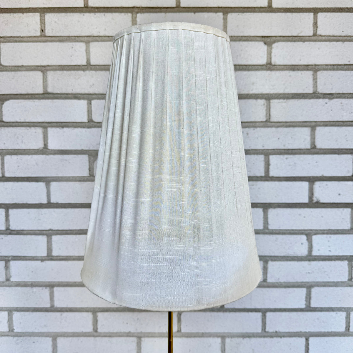 Golvlampa modell ”G-34” av Bergboms