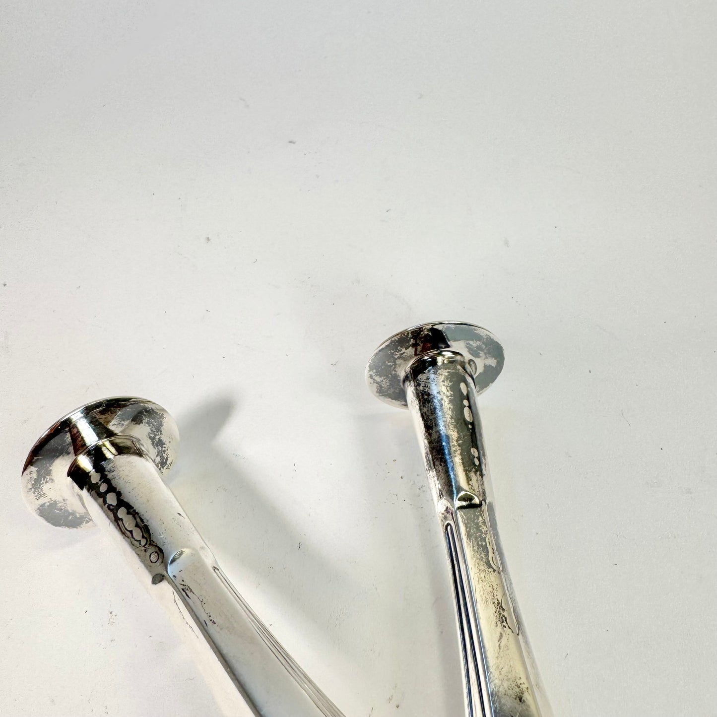 Ljusstakar i nysilver från Bröderna Wallins