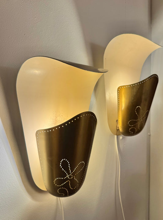 Paret lampetter, modell ”8596” av Harald Notini för Böhlmarks