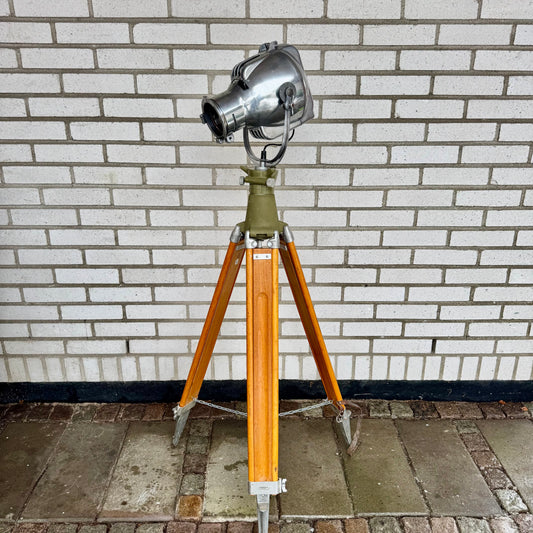 Scenlampa från Strand Electric