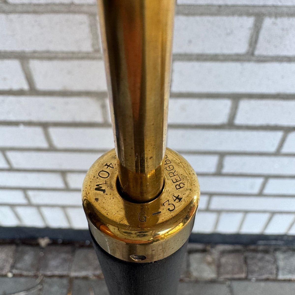 Golvlampa modell ”G-34” av Bergboms
