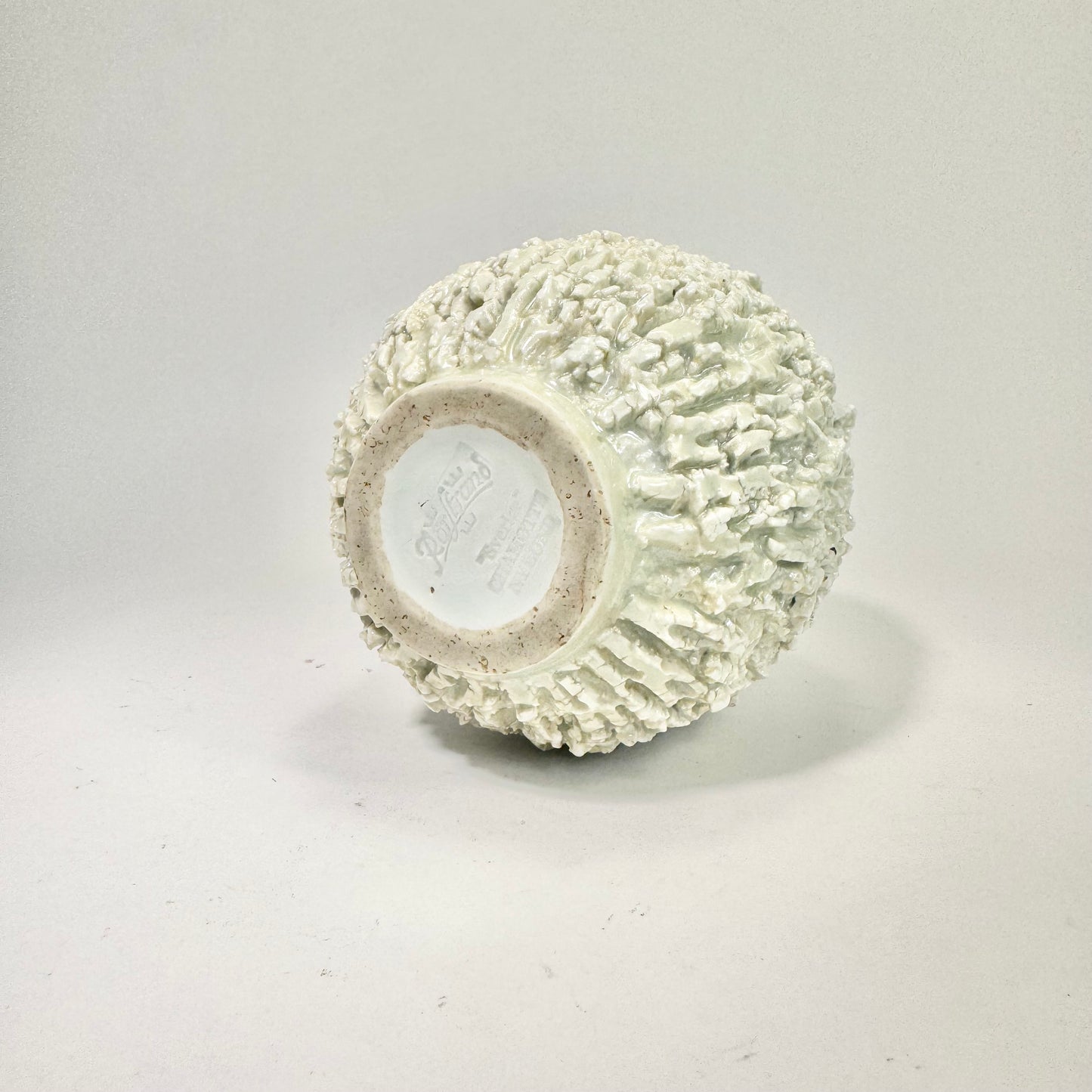 ”Igelkotts” vas av Gunnar Nylund för Rörstrand