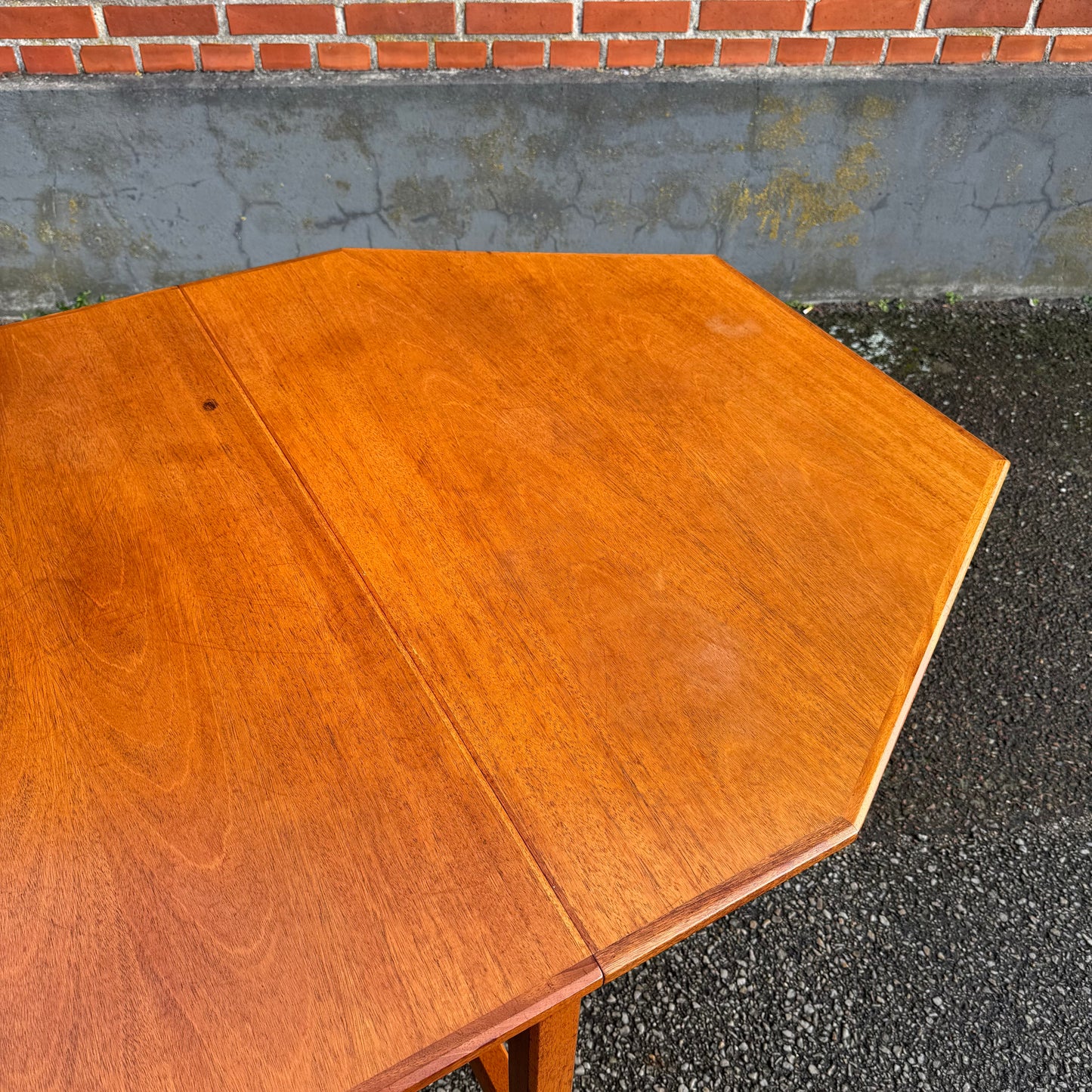 Klaffbord i teak