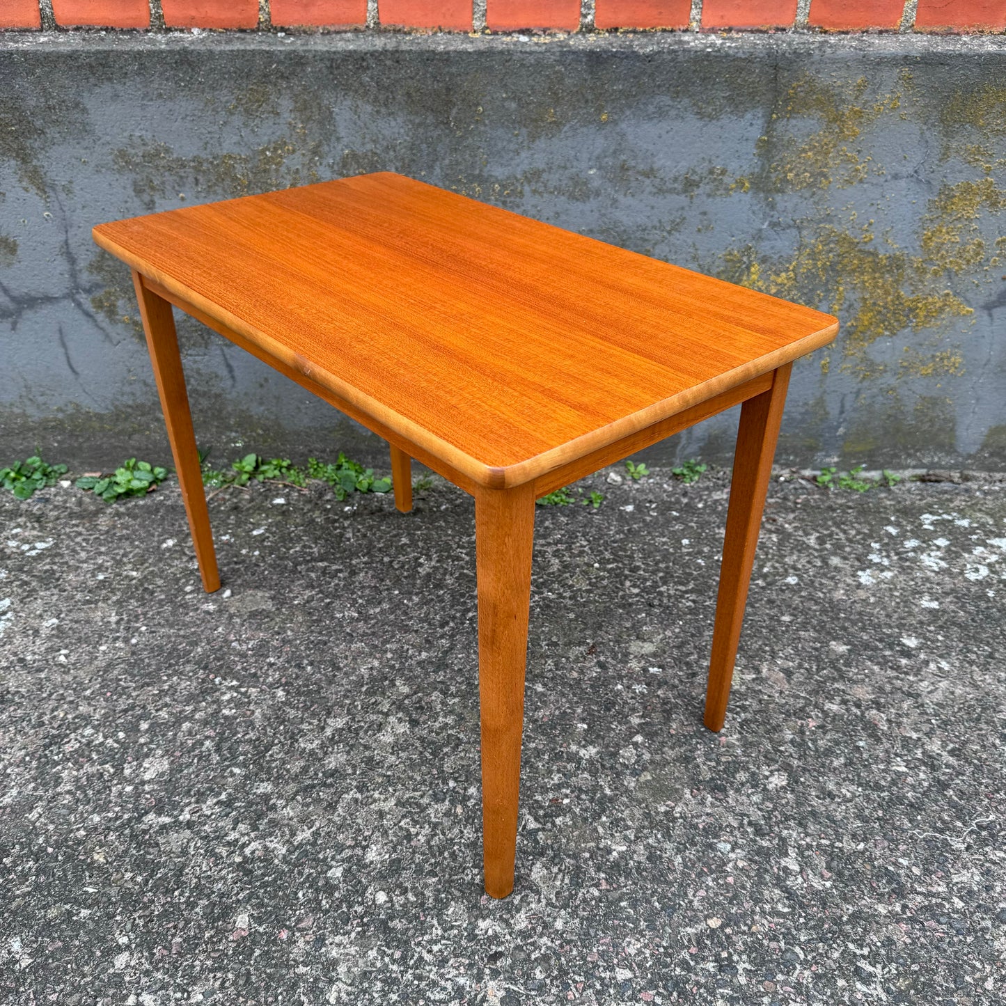 Side table in teak and beech