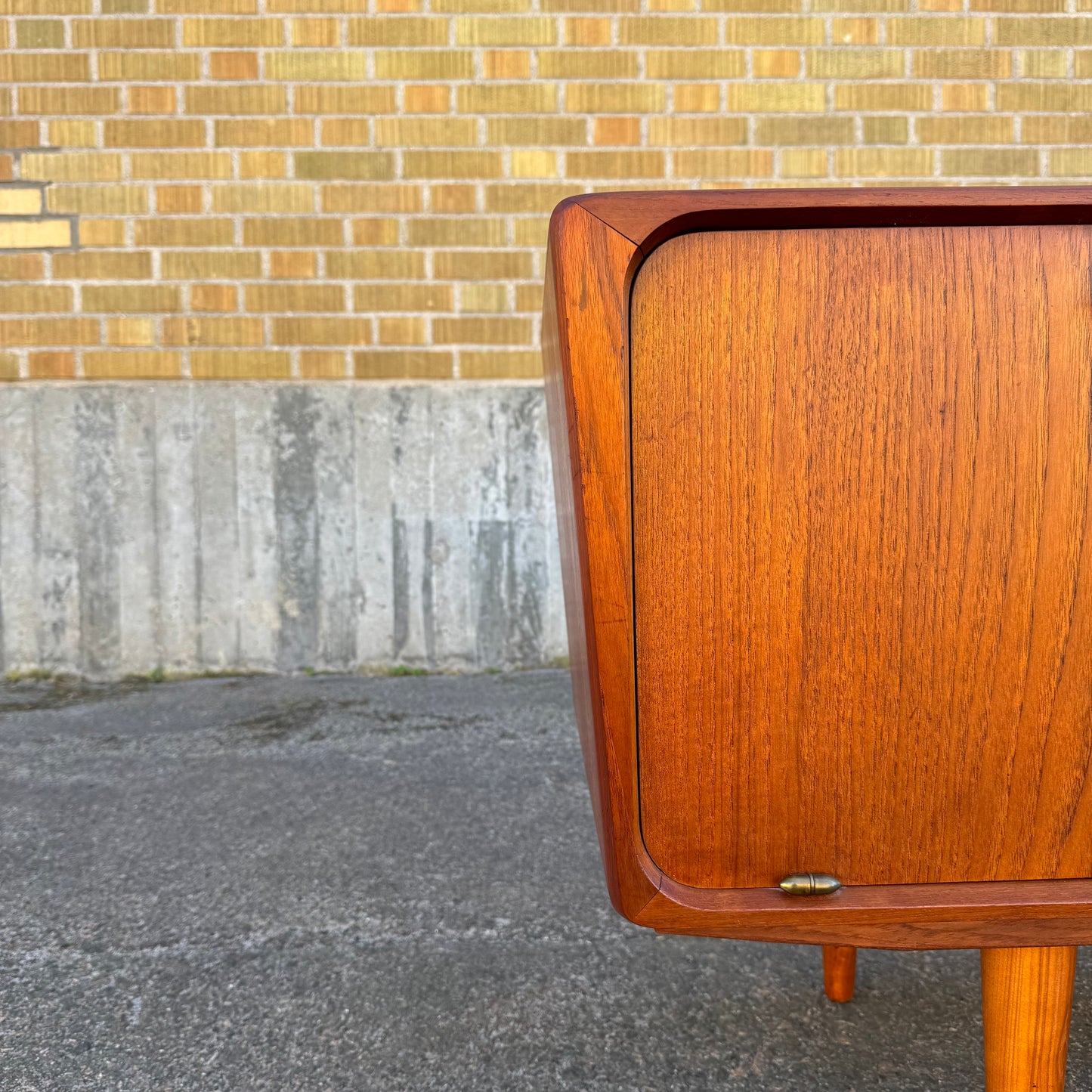 Sällsynt sideboard av E.W. Bach för Sejling Skabe