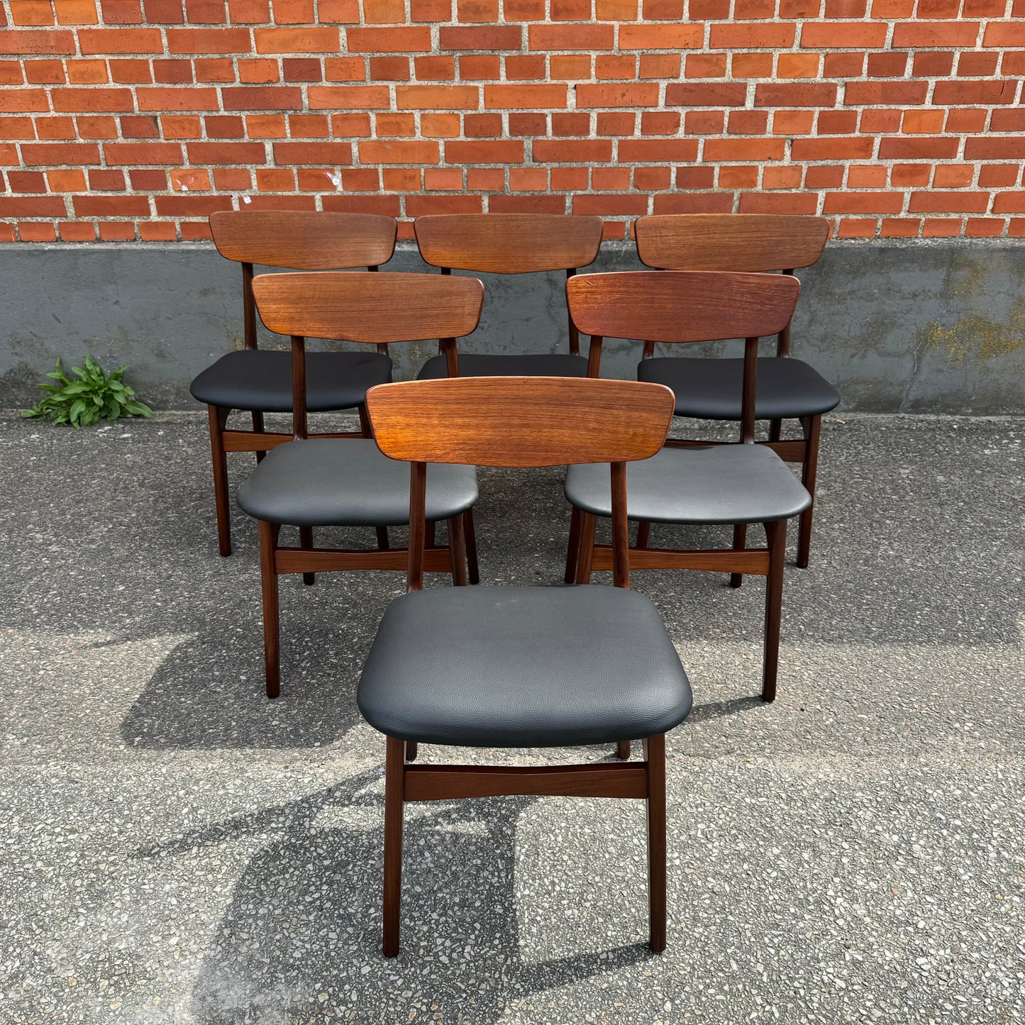 Set of 6 dining chairs by Schiønning & Elgaard