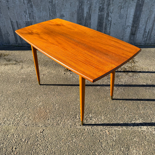 Nätt soffbord i teak och bok
