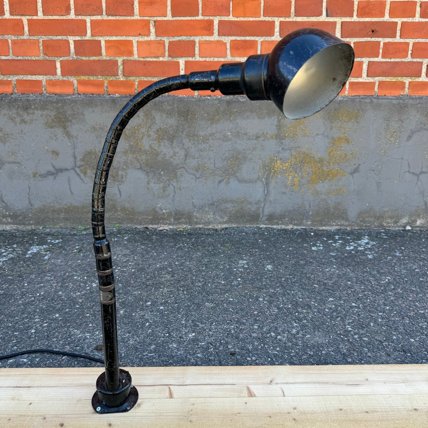 Brottby adjustable working lamp