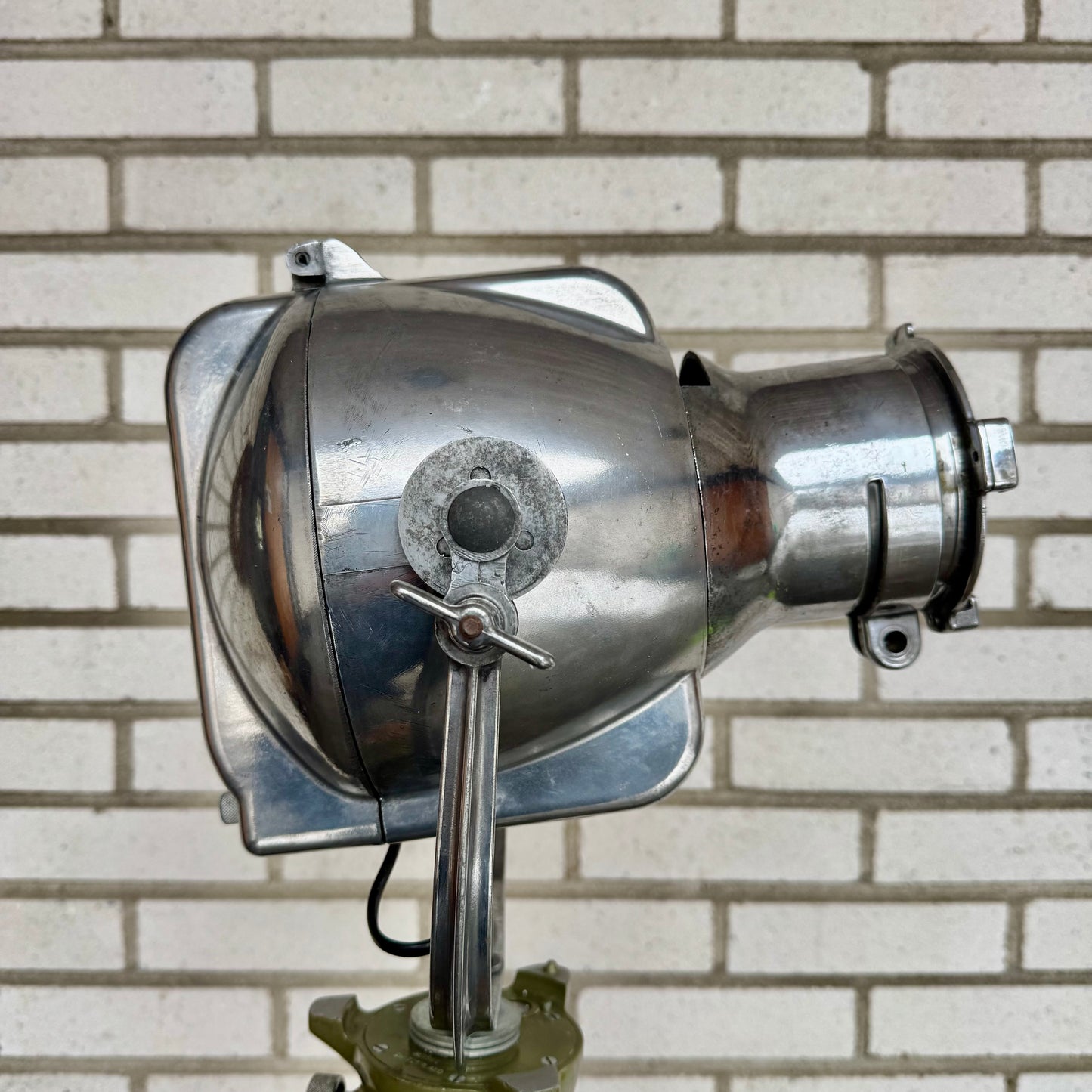 Scenlampa från Strand Electric