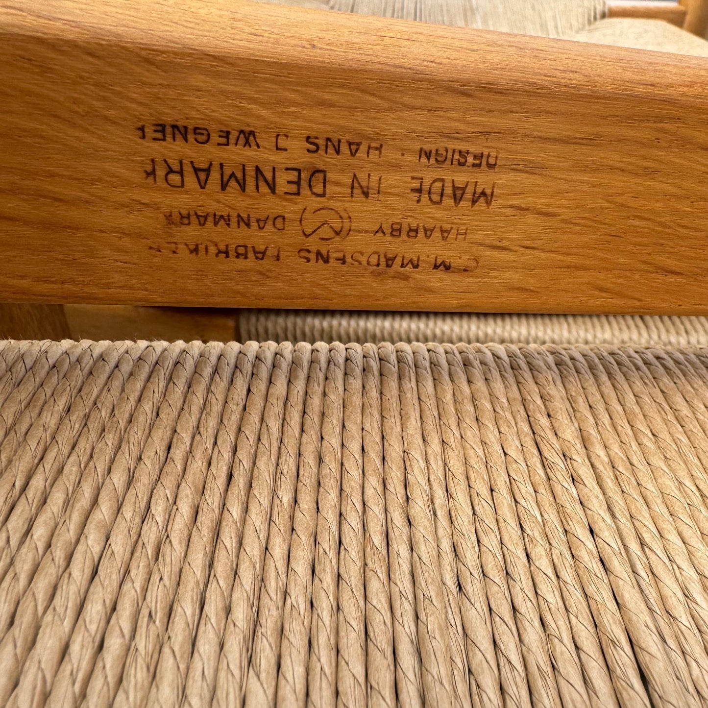 Set med 4st ”W2” stolar av Hans J. Wegner för C.M. Madsen