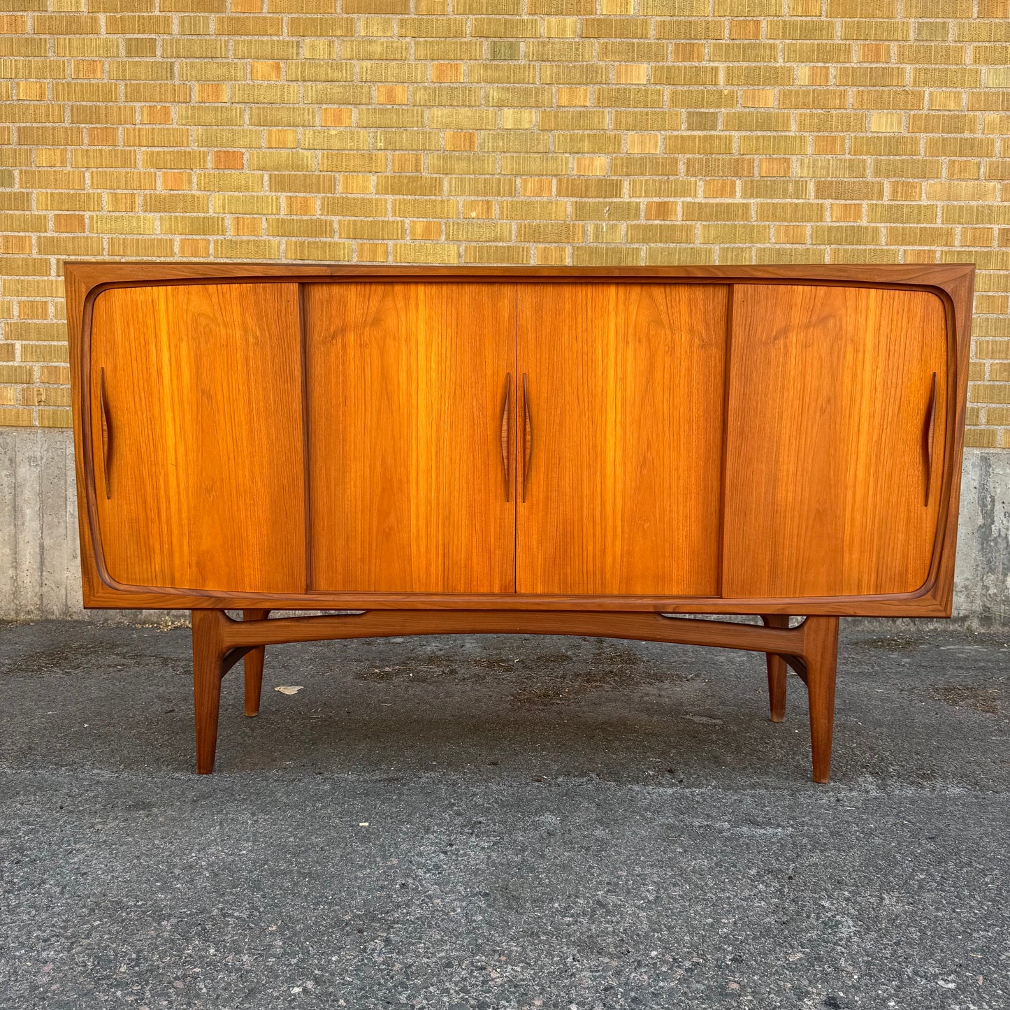 Sideboard av Tage Møholm för Aerthøj Jensen & Mølholm