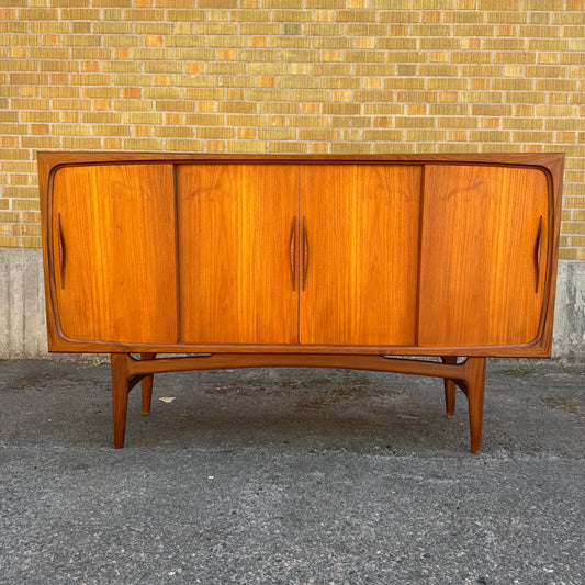 Sideboard av Tage Møholm för Aerthøj Jensen & Mølholm