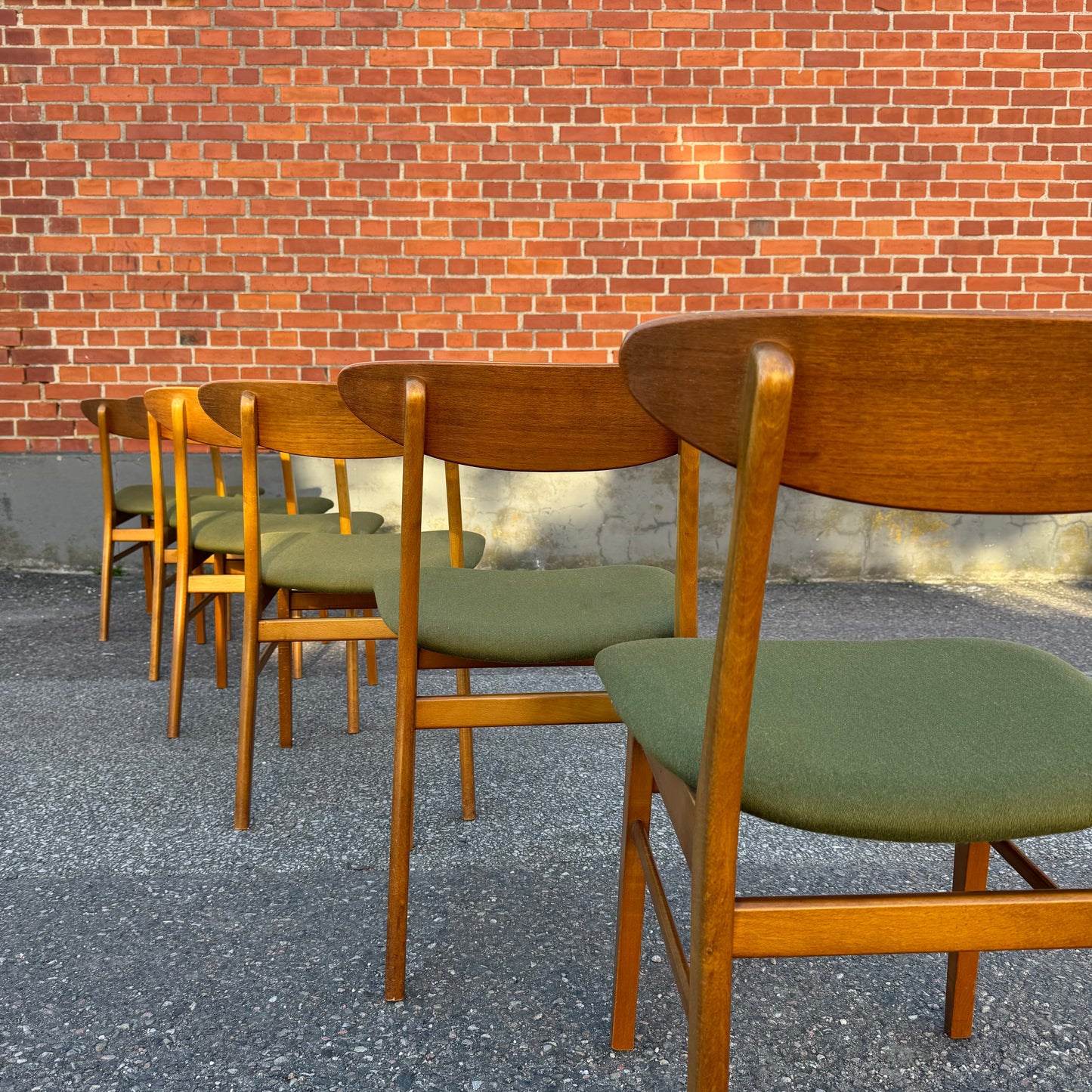 Set med 6st matstolar från Farstrup