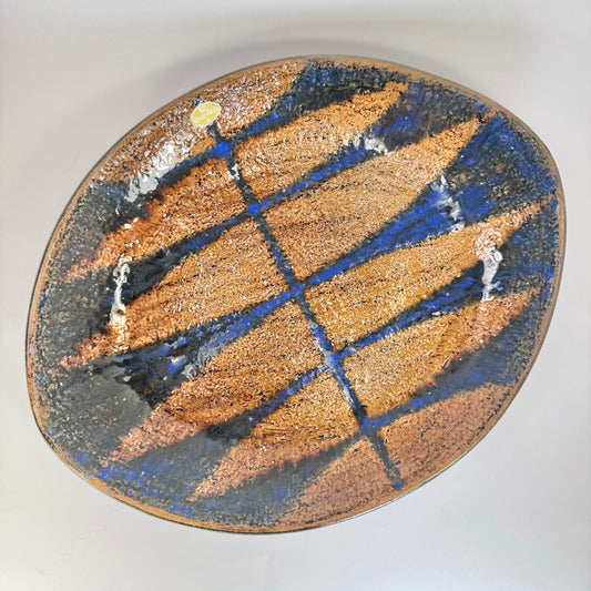 Stoneware platter by Mari Simmulson