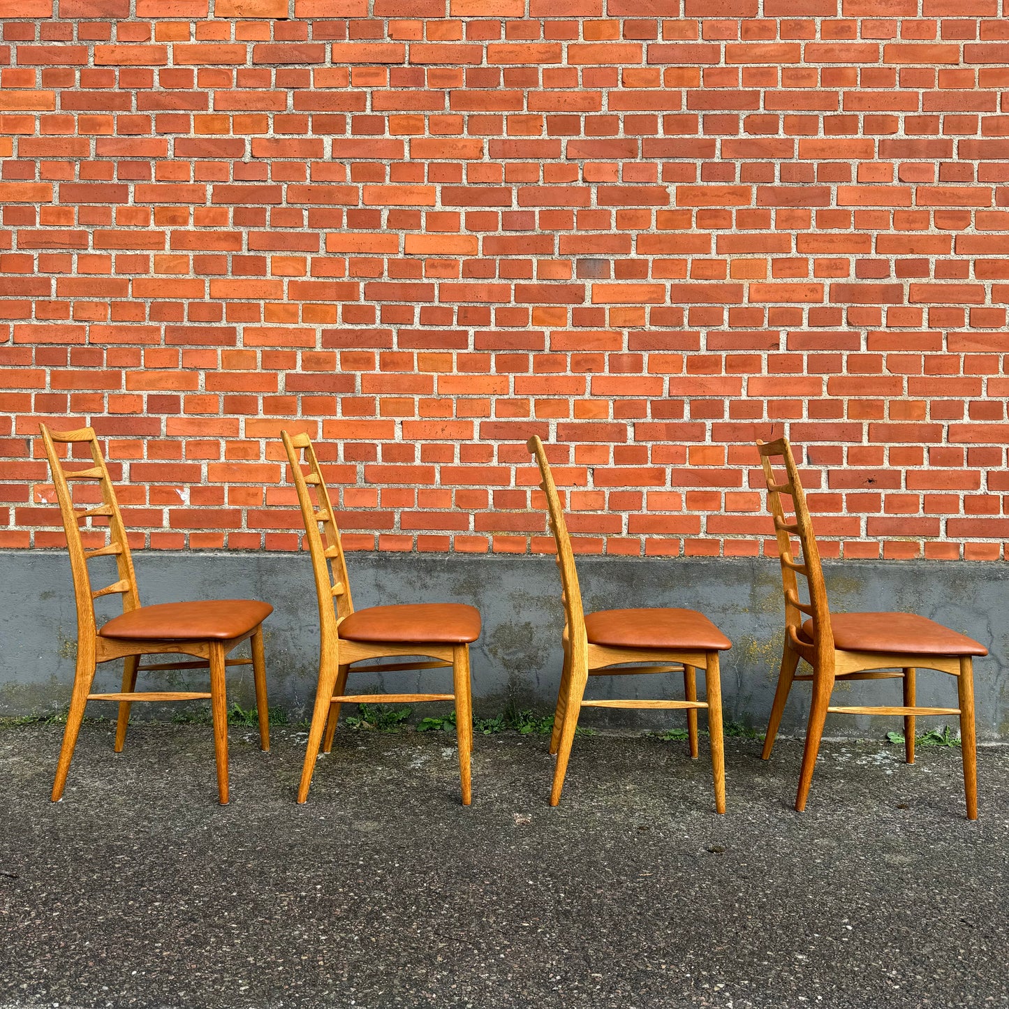 Set of dining chairs, modell ”Lis” by Niels Koefoed