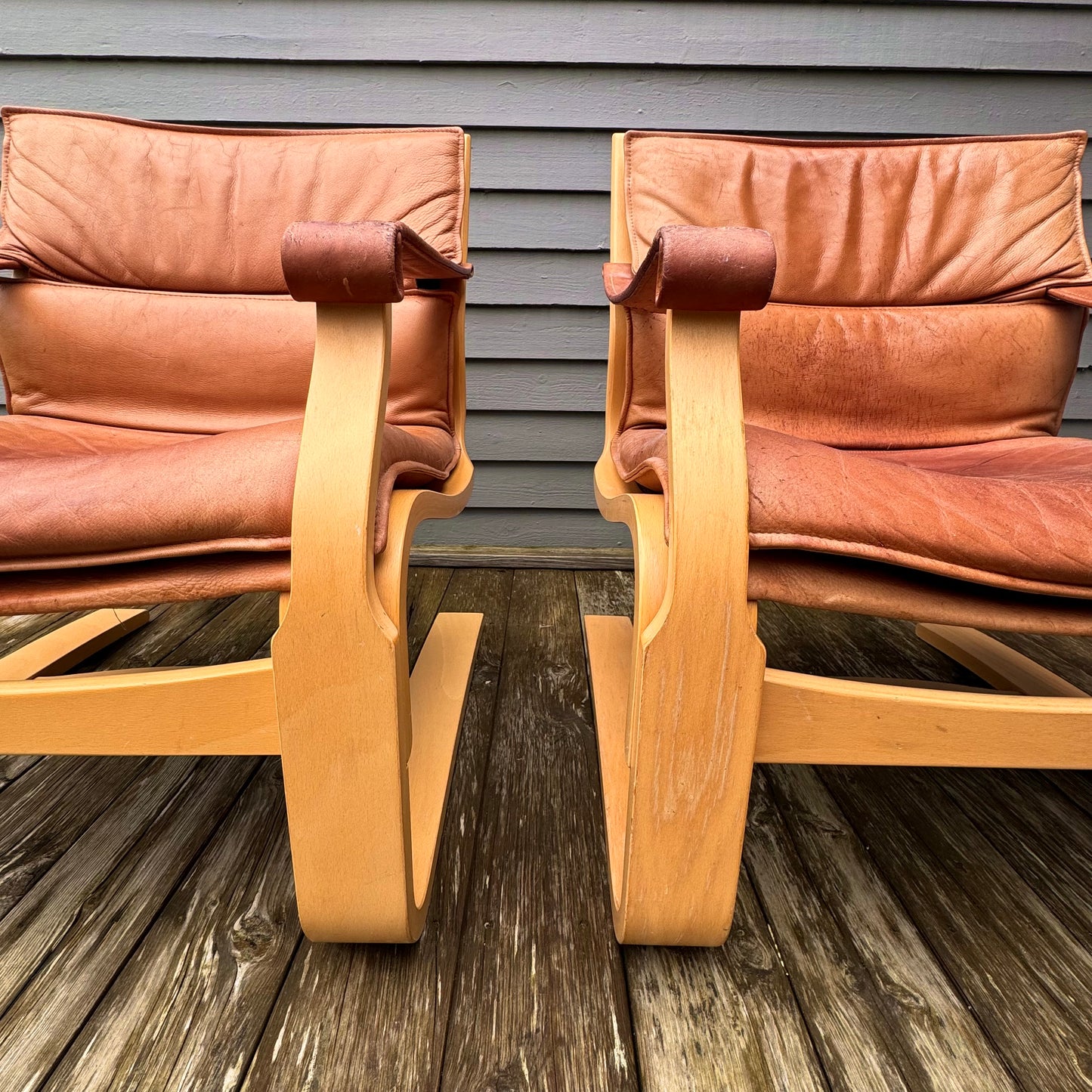 Pair of lounge chairs by Åke Fribytter for Nelo Kroken