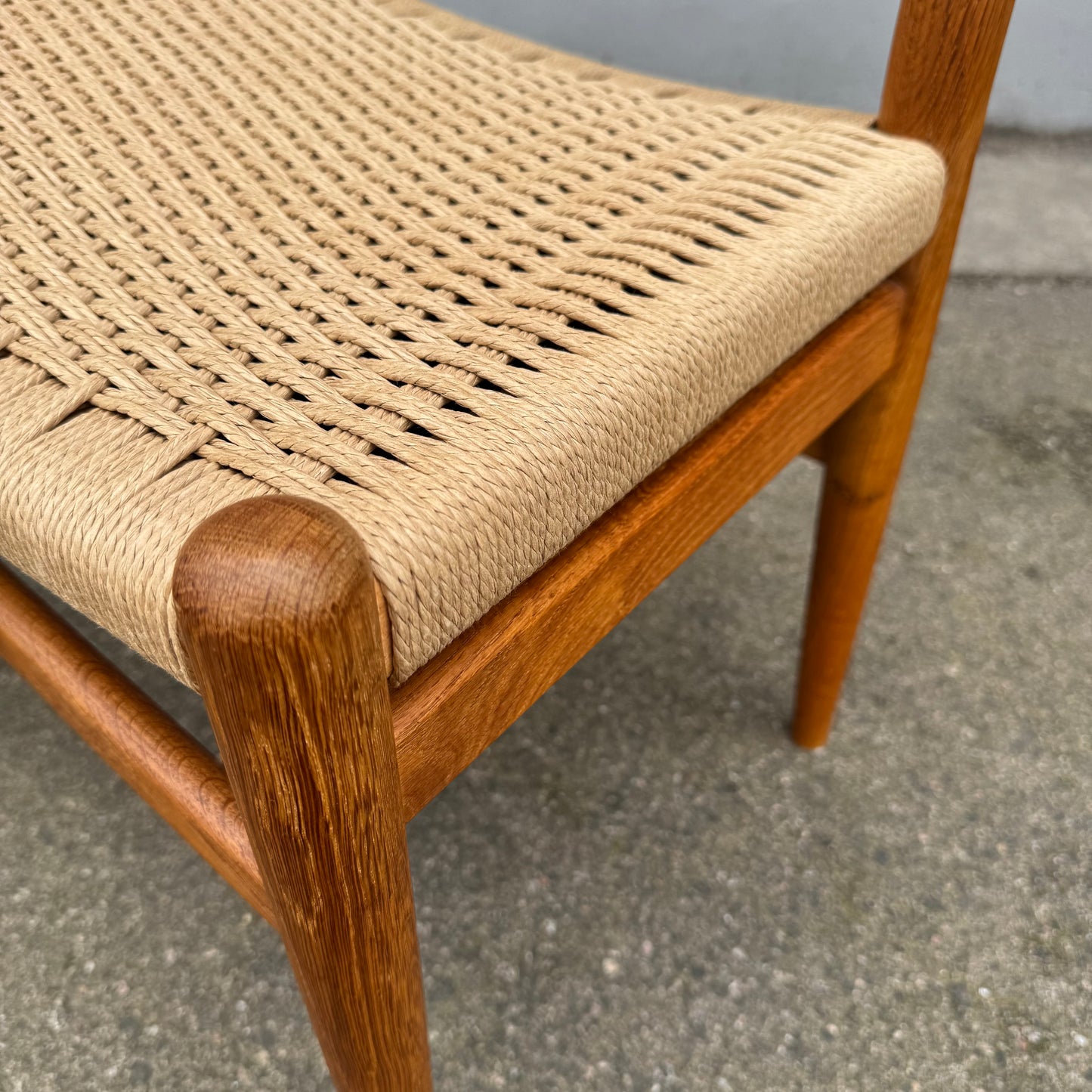 Set med 4st ”W2” stolar av Hans J. Wegner för C.M. Madsen