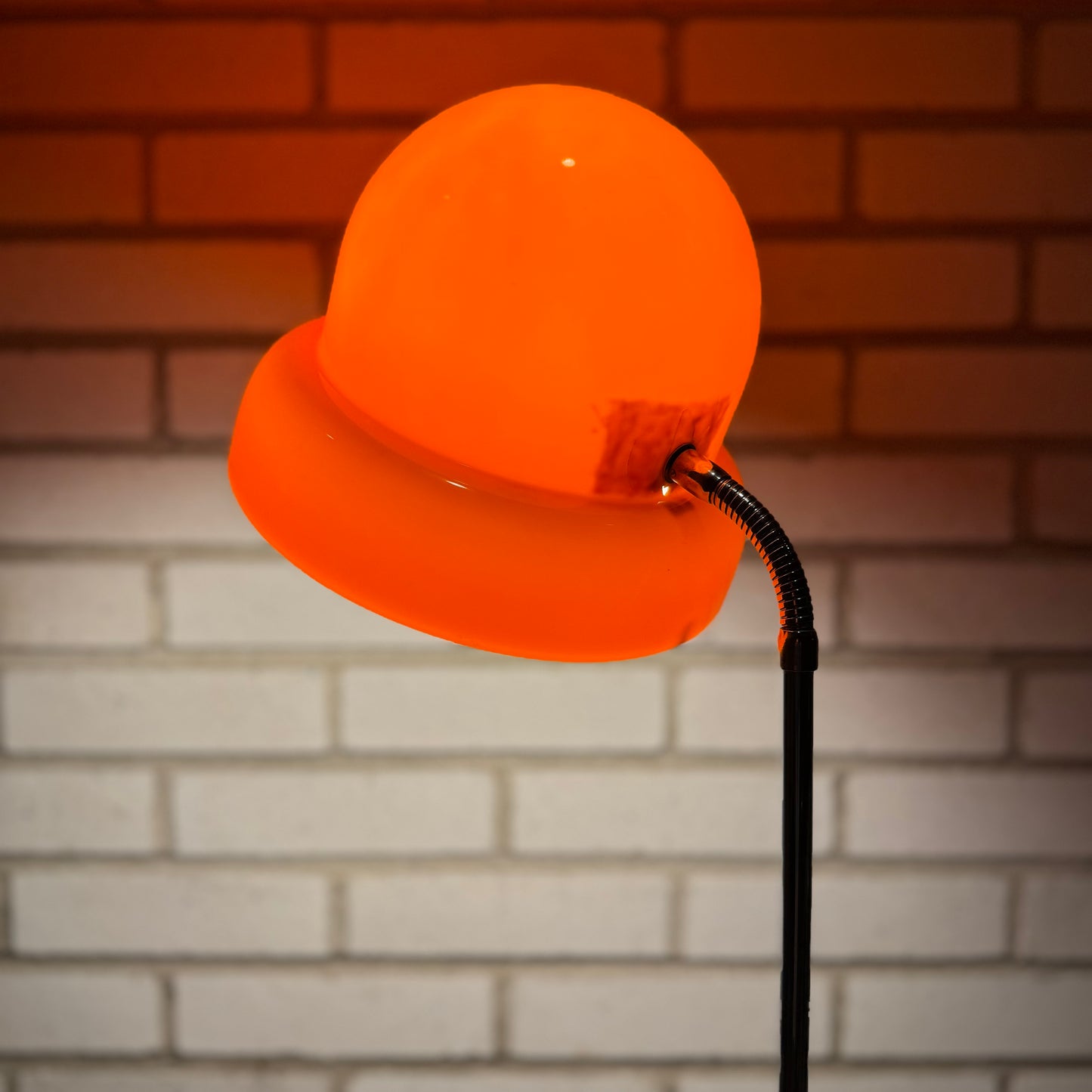 Golvlampa modelle g-120 av Eje Ahlgren för Bergboms