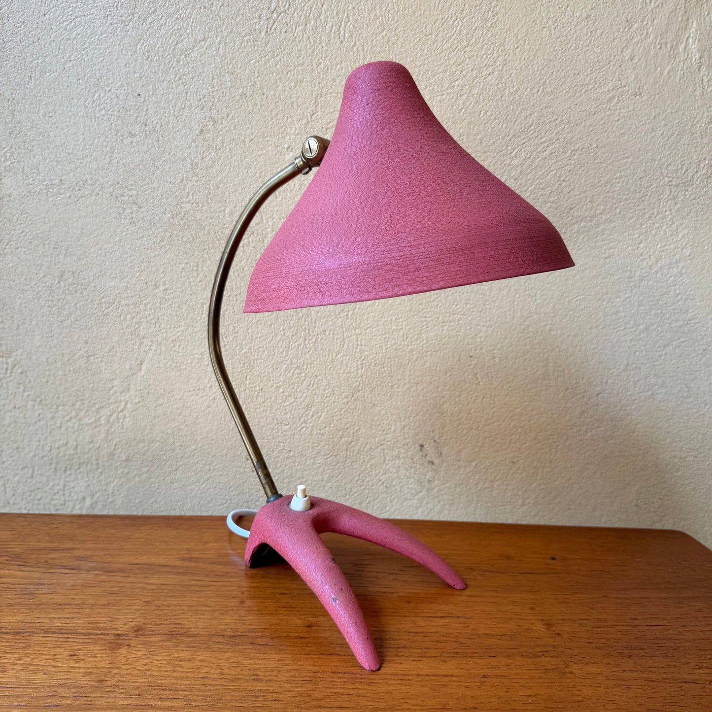 Bordslampa av Erik Wärnå för EWÅ Värnamo