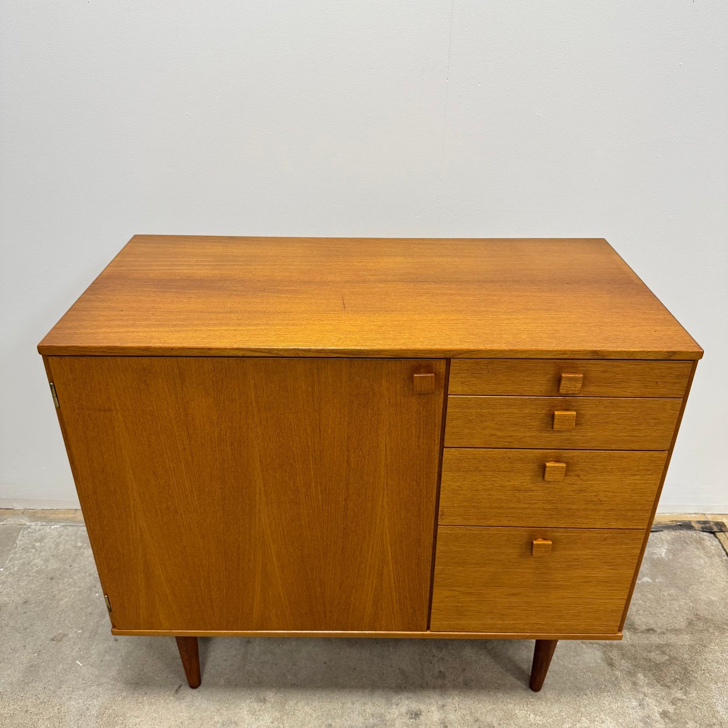 Sideboard från serien Contenta