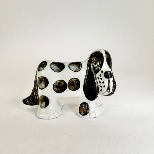 Dog in stoneware by Lisa Larson