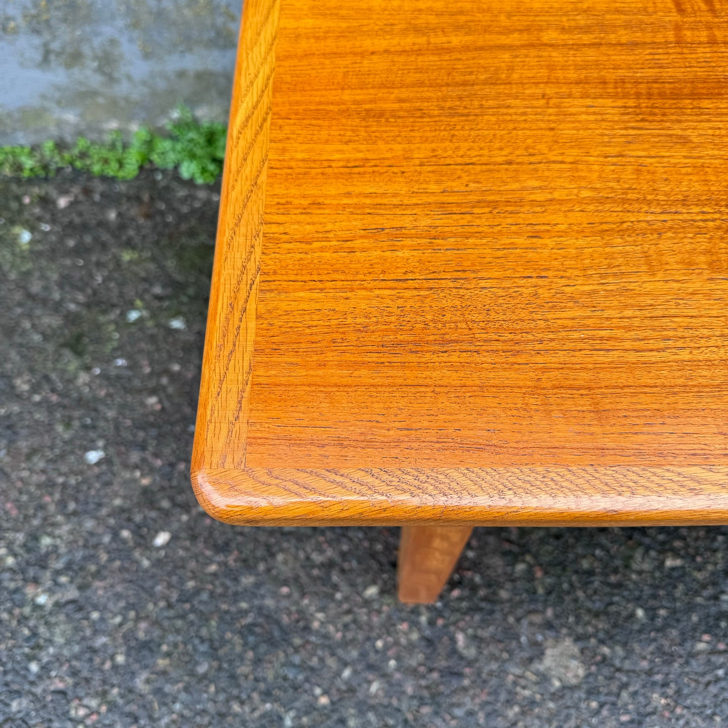 Coffee table in teak and oak