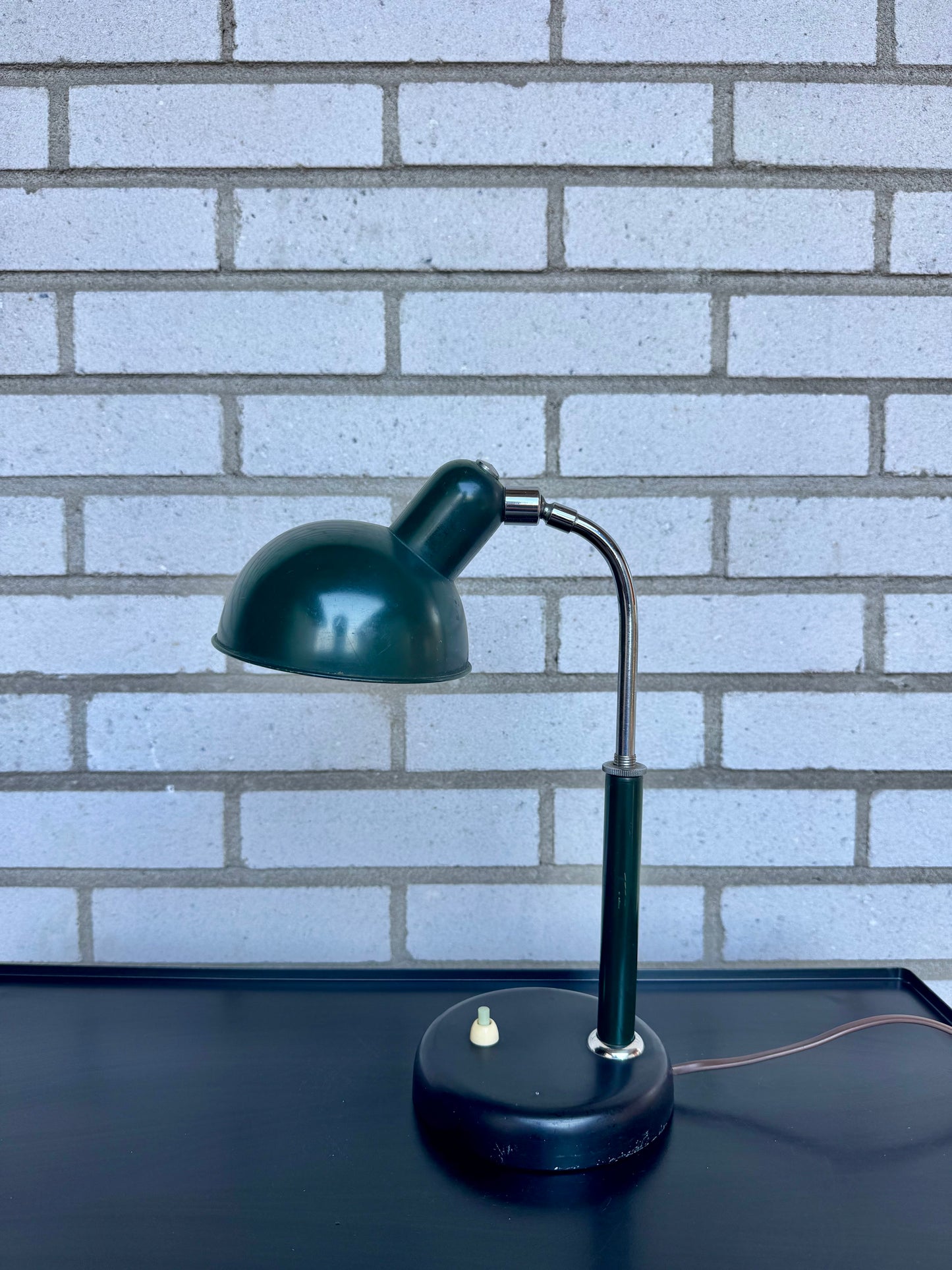 Bordslampa från Bröderna Malmströms metallvarufabrik