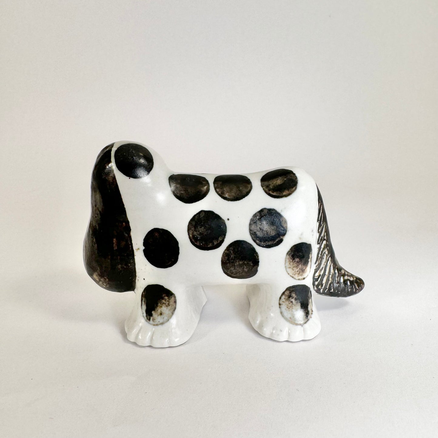 Dog in stoneware by Lisa Larson