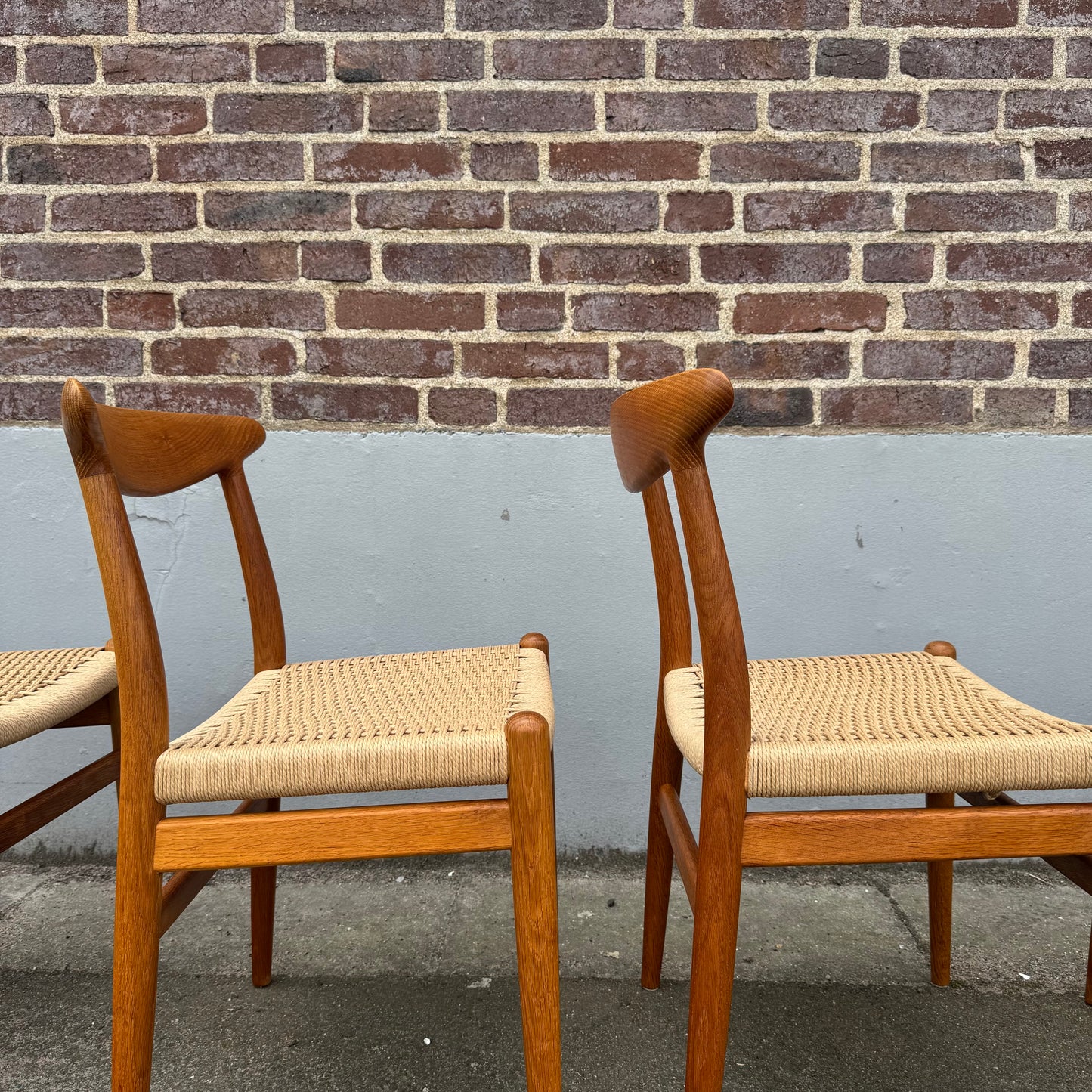 Set med 4st ”W2” stolar av Hans J. Wegner för C.M. Madsen