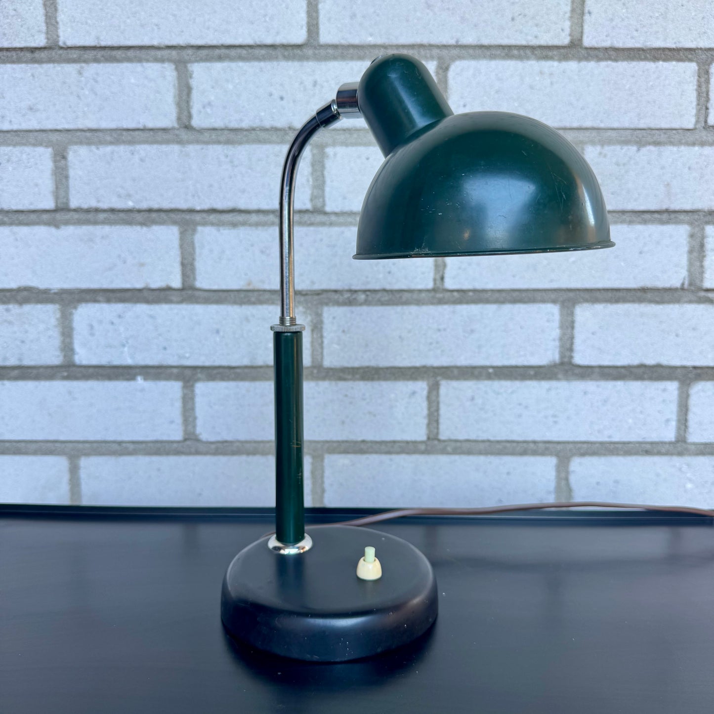 Bordslampa från Bröderna Malmströms metallvarufabrik