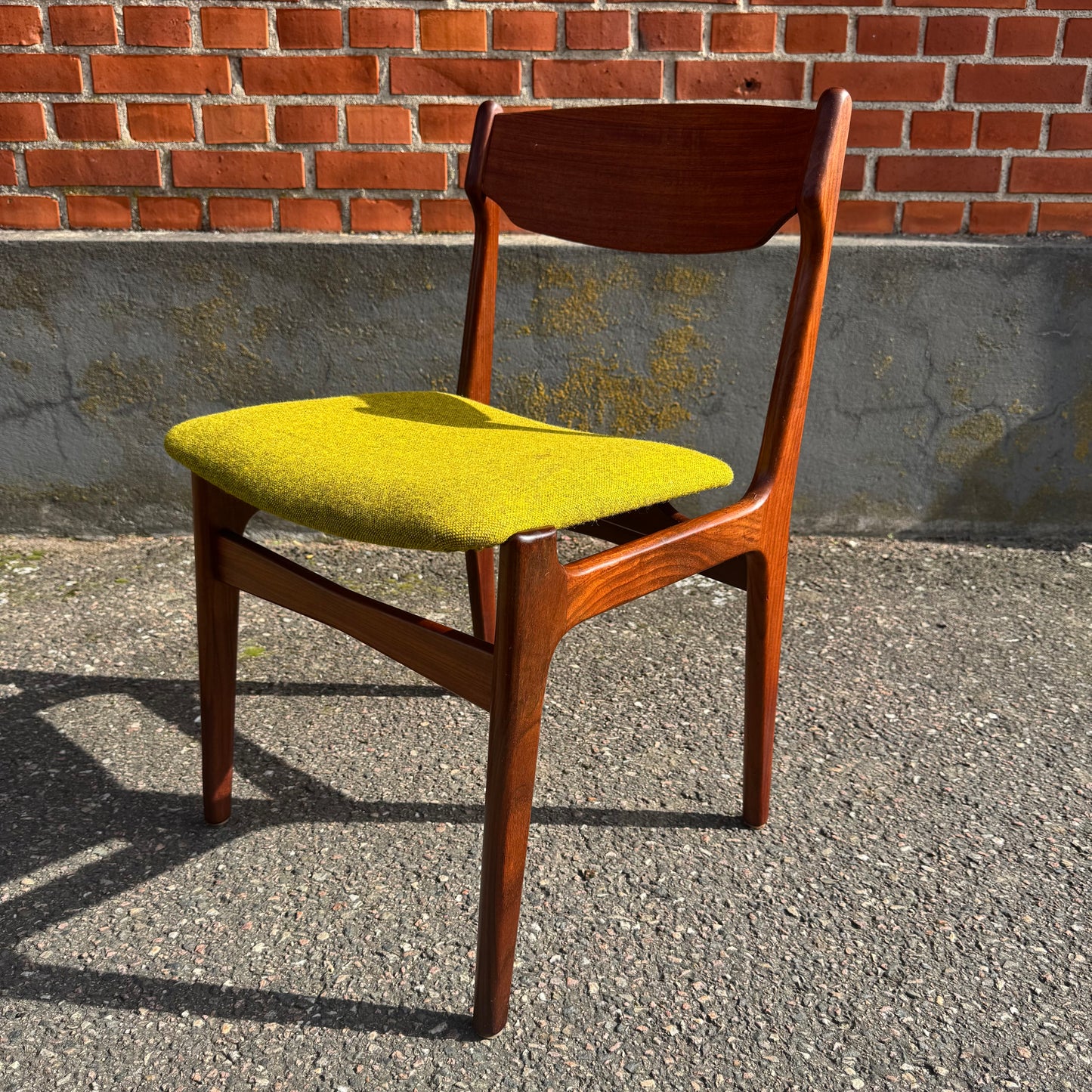6st stolar i teak av Erik Buch