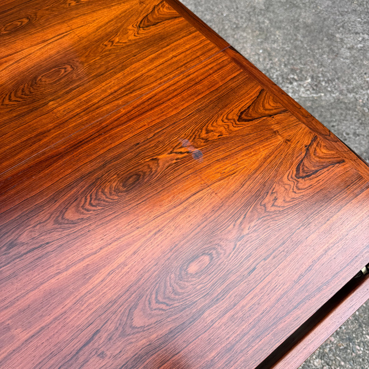 Matbord modell ”227” av Arne Vodder för Sibast Furniture