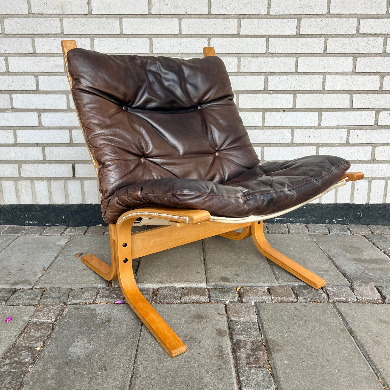 “Siesta” chair by Ingmar Relling