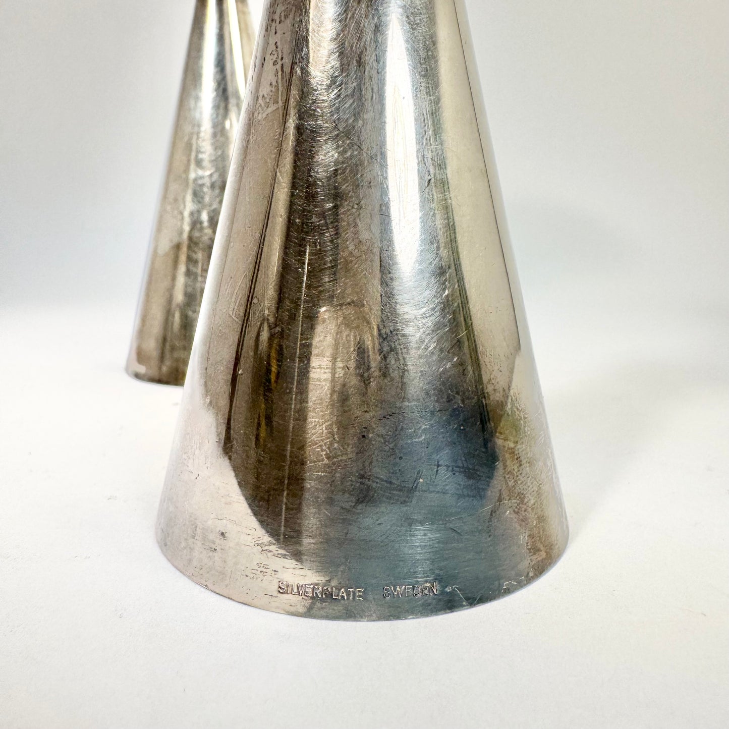 2st silverplaterade ljusstakar