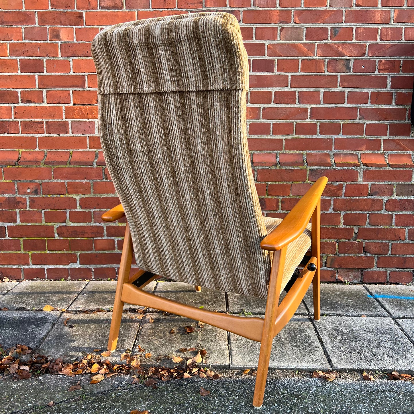 Adjustable chair by Göte Möbler