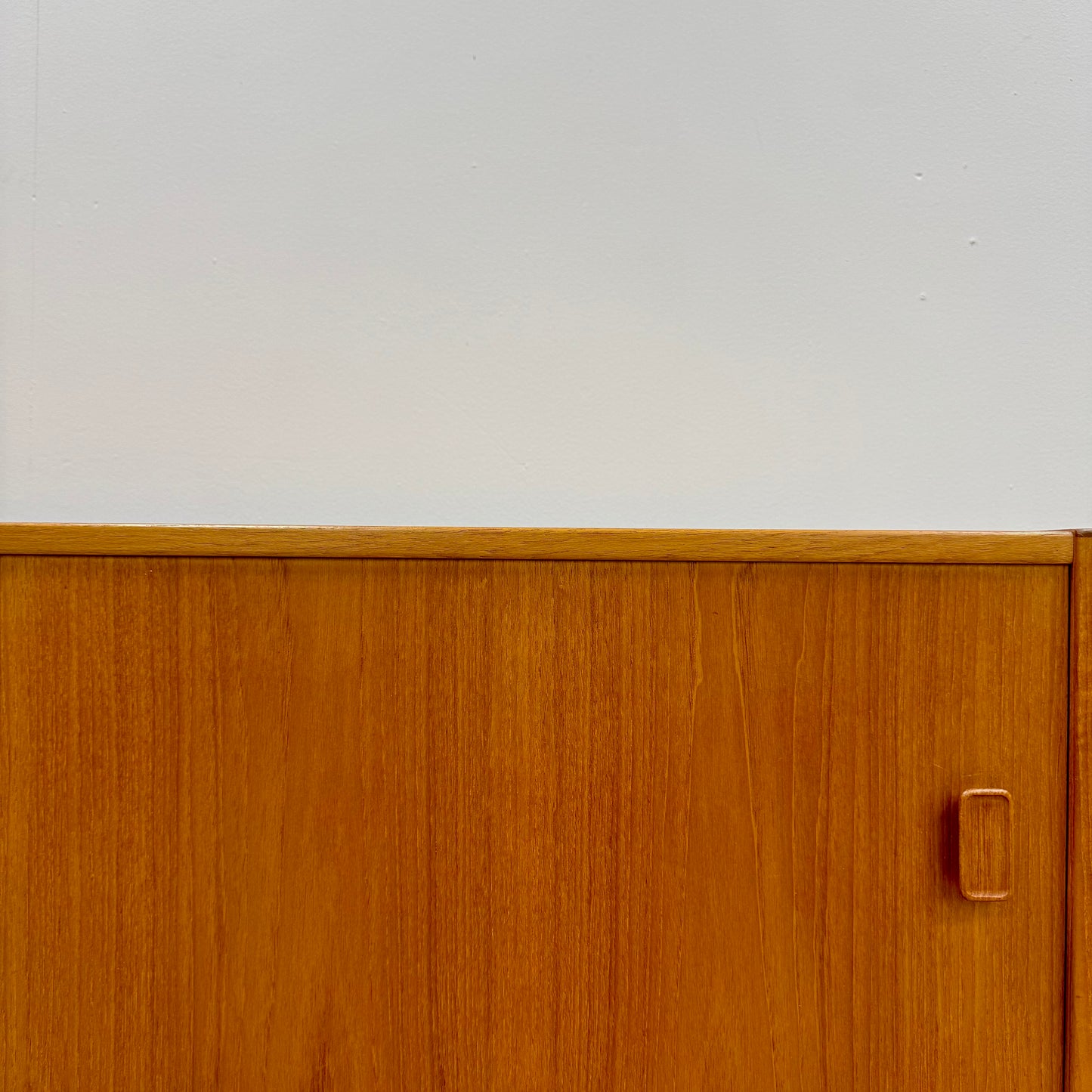 Sideboard, modell ”arild” av Nils Jonsson för Troeds Bjärnum