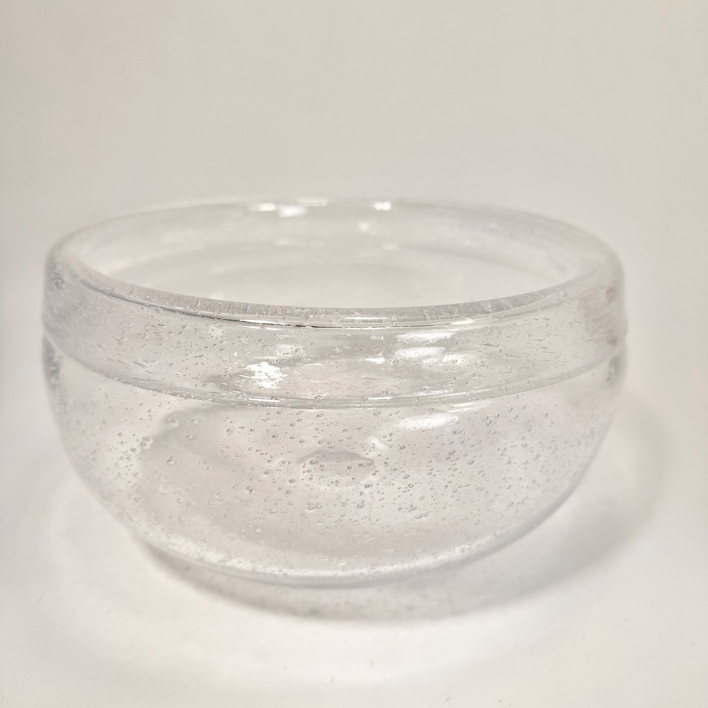 Skål av Erik Höglund för Boda glasbruk