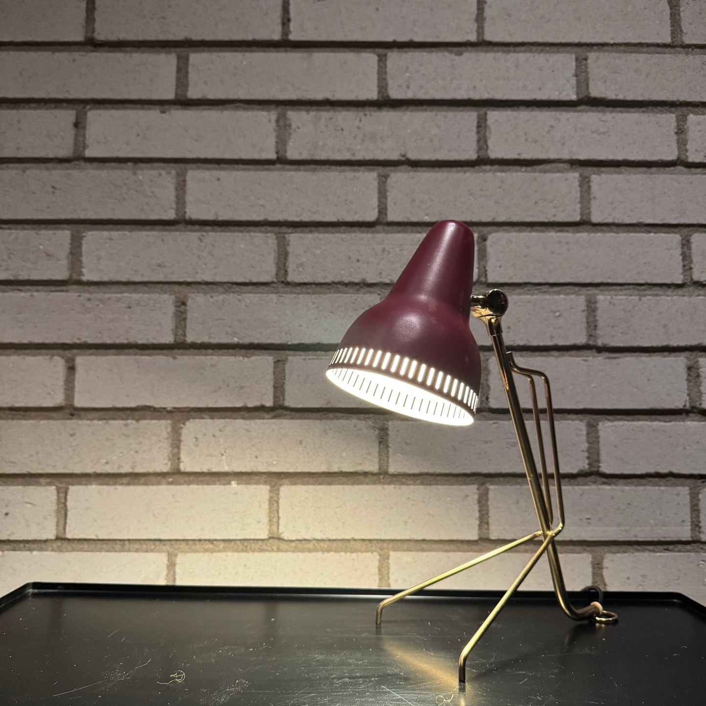 Bords/vägglampa av Falkenbergs belysning